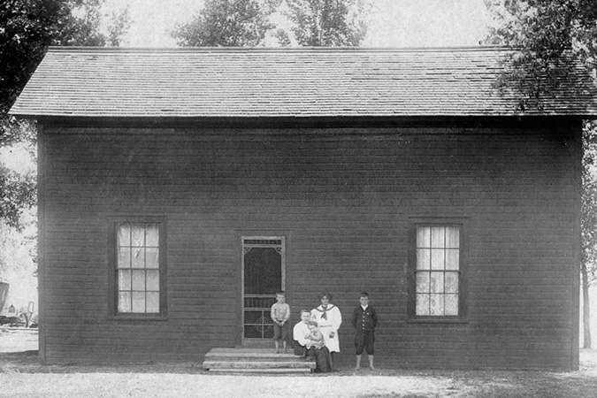 Photo Courtesy of Wayzata Historical Society: Section foreman house in the early 1900s